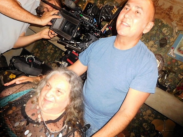 MARIA LUISA SANTELLA con il regista FERZAN OZPETEK - 2017 - sul set del film NAPOLI VELATA (nel ruolo di Donna Assunta la veggente)